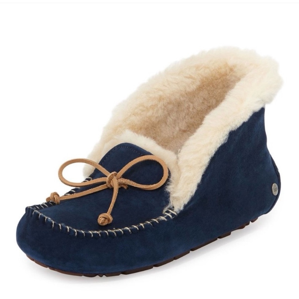 UGG Alena Cozy Blue Suede Moccasin Slippers size 8